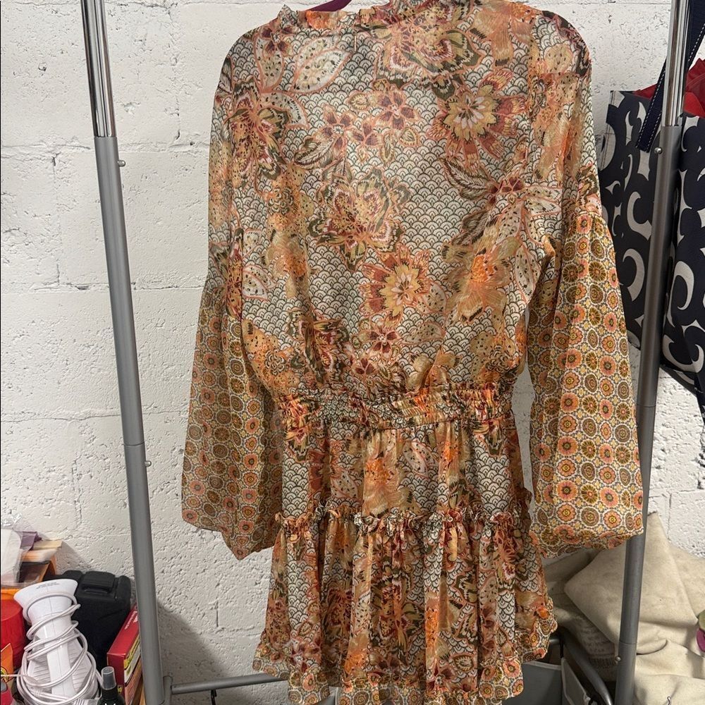 Floral Patterned Dress with Ruffle Hem MISA Los Angeles Long Sleeve Dress Large - Picture 4 of 4